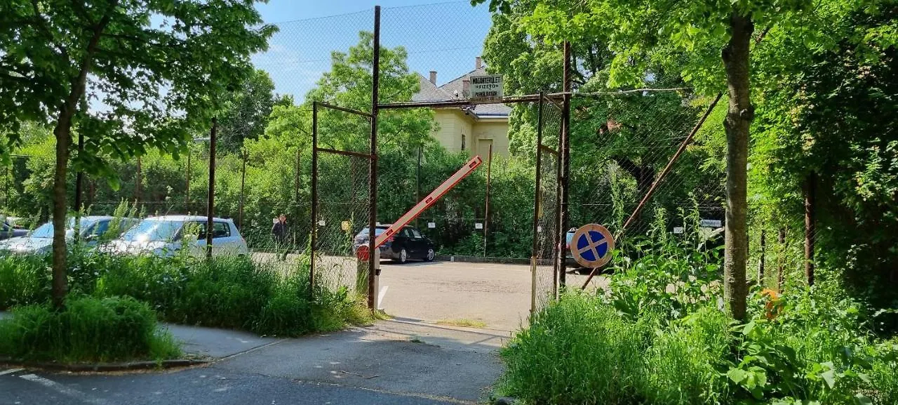 Mgtels Apartman - With Private Parking Budapešť